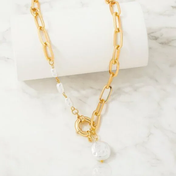 “CHARLOTTE” - Elegant gold plated pearl link necklace - Picture 2 of 2